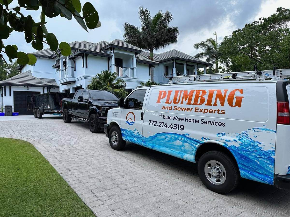 Blue Wave Home Services van at a Palm City home